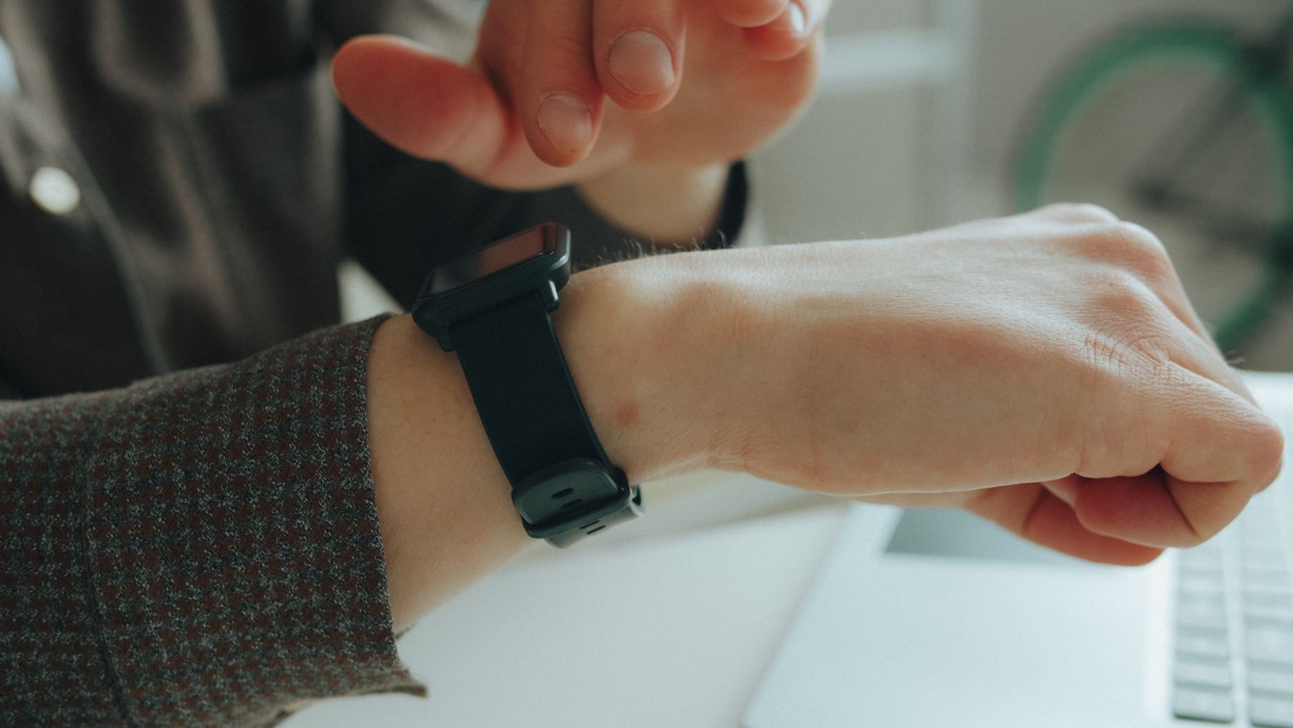 Adjusting Time: What’s the Best Proven Method for Accuracy?